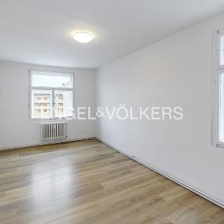 Pronájem bytu 2+1 59 m² Praha, Kurta Konráda