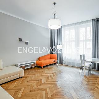 Pronájem bytu 3+1 104 m&sup2; Praha