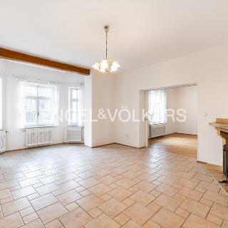 Pronájem rodinného domu 262 m² Praha, Jindrova