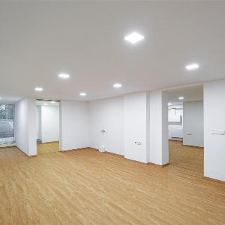 Prodej bytu 2+kk 75 m² Praha, Za Nadýmačem