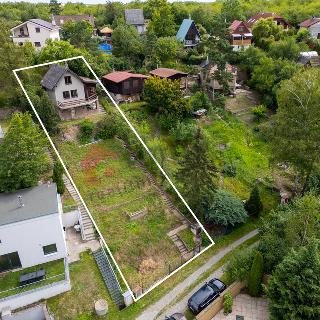 Prodej stavební parcely 451 m² Statenice