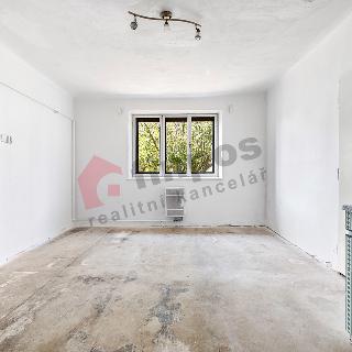 Prodej rodinného domu 95 m² Hoštice, 