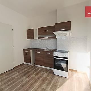 Pronájem bytu 1+1 40 m² Dubí