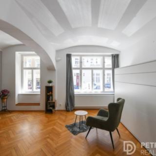 Prodej bytu 1+kk, garsoniery 41 m² Praha