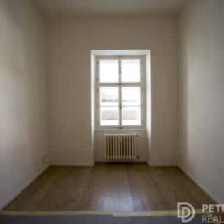 Pronájem bytu 1+1 27 m² Praha Smíchov, U Pernikářky