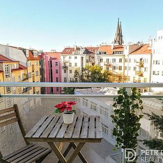 Pronájem bytu 3+kk 98 m&sup2; Praha