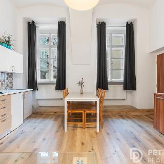 Prodej bytu 3+kk 43 m² Praha, Krakovská