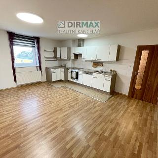 Pronájem bytu 4+kk 77 m² Plzeň, Masarykova