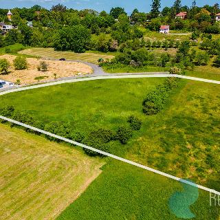 Prodej stavební parcely 6 111 m² Hradec Králové