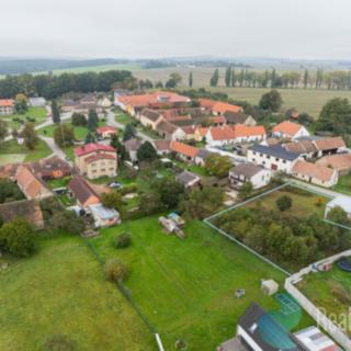Prodej stavební parcely 1 303 m² Radošovice