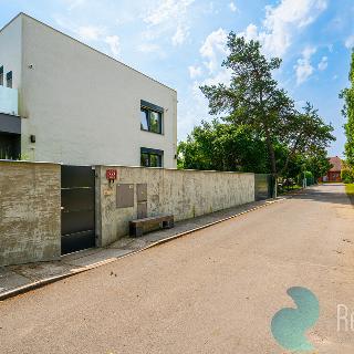 Prodej rodinného domu 172 m² Praha, 