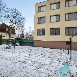 Prodej bytu 2+kk 40 m² Benešov, Konopišťská