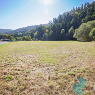 Prodej stavební parcely 2031 m&sup2; Lesnice