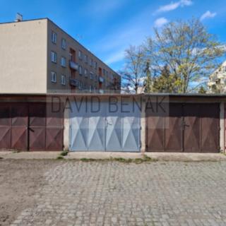 Pronájem garáže 18 m² Hradec Králové, Mrštíkova