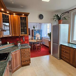 Prodej bytu 3+kk 74 m&sup2; Plzeň