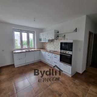 Pronájem bytu 3+kk 72 m² Strakonice, Bezděkovská