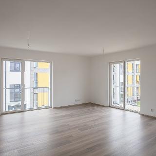 Pronájem bytu 2+kk 75 m² Klíčany, 