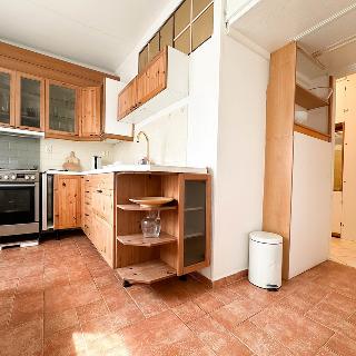 Prodej bytu 3+1 65 m² Praha, Poděbradská