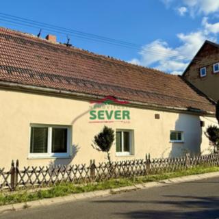 Prodej rodinného domu 675 m&sup2; Braňany