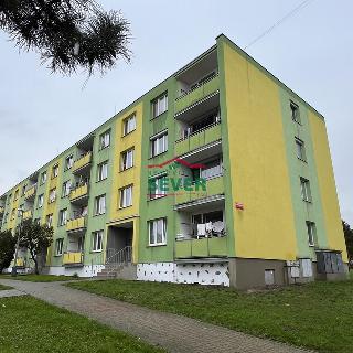 Prodej bytu 1+kk a garsoniéry 20 m² Postoloprty, Třebízského náměstí