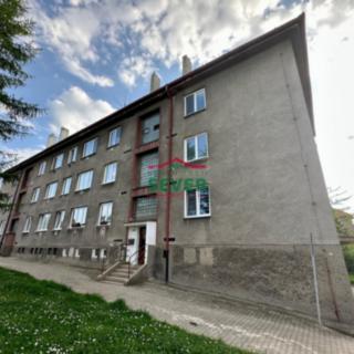 Prodej bytu 2+1 51 m² Louny, 28. října