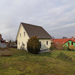 Pronájem rodinného domu 142 m² Hoštka, Pod Křížkem