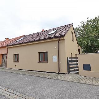 Prodej rodinného domu 140 m² Dobříň, K Přívozu