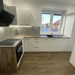 Pronájem bytu 5+kk 100 m² Trnava, 