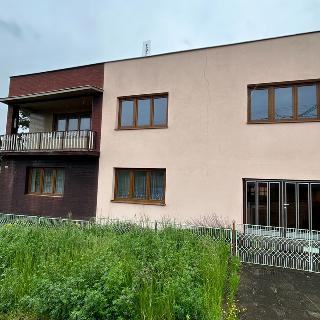 Prodej rodinného domu 380 m² Plenkovice, 