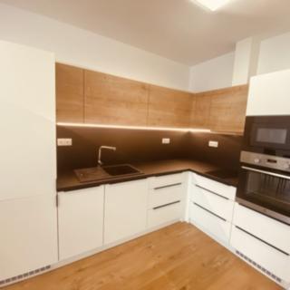 Pronájem bytu 1+kk a garsoniéry 60 m² Třebíč Borovina, Okružní