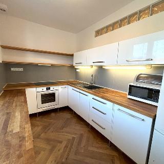 Pronájem bytu 3+1 70 m² Třebíč, Bartuškova