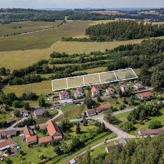 Prodej stavební parcely 7 856 m² Popovice