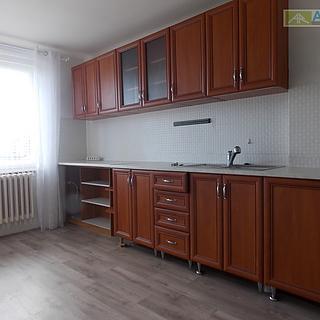 Pronájem bytu 3+1 70 m&sup2; Benešov