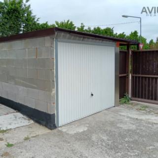 Prodej garáže 13 m² Nupaky, K Parku