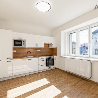 Prodej bytu 1+1 35 m² Benešov, Vlašimská