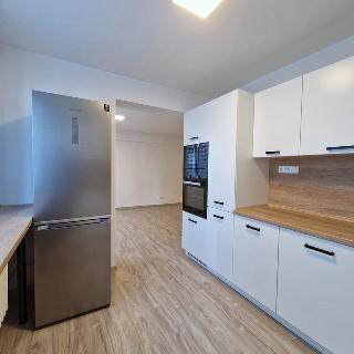 Pronájem bytu 2+kk 64 m² Benešov, 