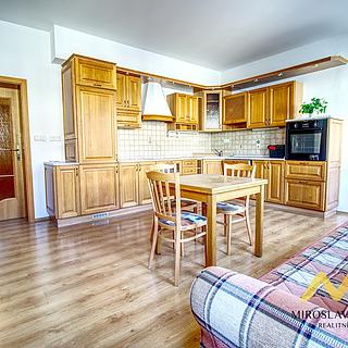 Pronájem bytu 2+kk 58 m² Hradec Králové