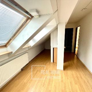 Pronájem bytu 2+kk 36 m² Brno, Kollárova