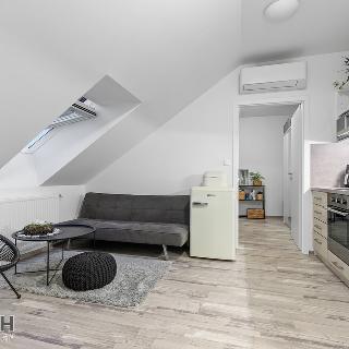 Pronájem bytu 2+kk 40 m² Uherské Hradiště, Prostřední