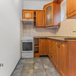 Pronájem bytu 1+kk a garsoniéry 27 m² Náchod, 