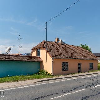 Prodej rodinného domu 102 m² Uherský Ostroh, Hradišťská