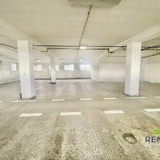 Pronájem skladu 950 m² Uherské Hradiště, Sokolovská