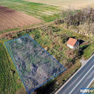 Prodej komerčního pozemku 800 m² Vrbovec