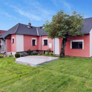 Prodej rodinného domu 260 m&sup2; Krátošice