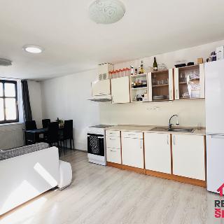 Pronájem bytu 2+kk 54 m² Svitavy, náměstí Míru