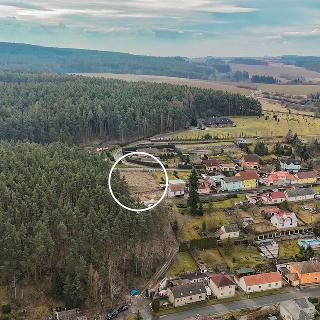 Prodej stavební parcely 1 383 m² Ledce