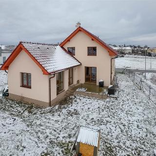 Prodej rodinného domu 145 m² Krakovany