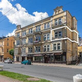 Pronájem bytu 2+1 62 m² Mariánské Lázně, Hlavní třída