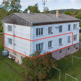 Prodej bytu 4+1 100 m² Nové Mitrovice