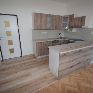 Pronájem bytu 3+kk 72 m² Humpolec, Jana Zábrany